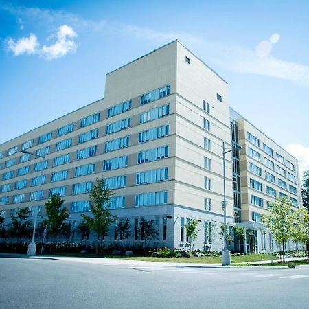 Lakehead University Residence And Conference Centre Orillia Extérieur photo