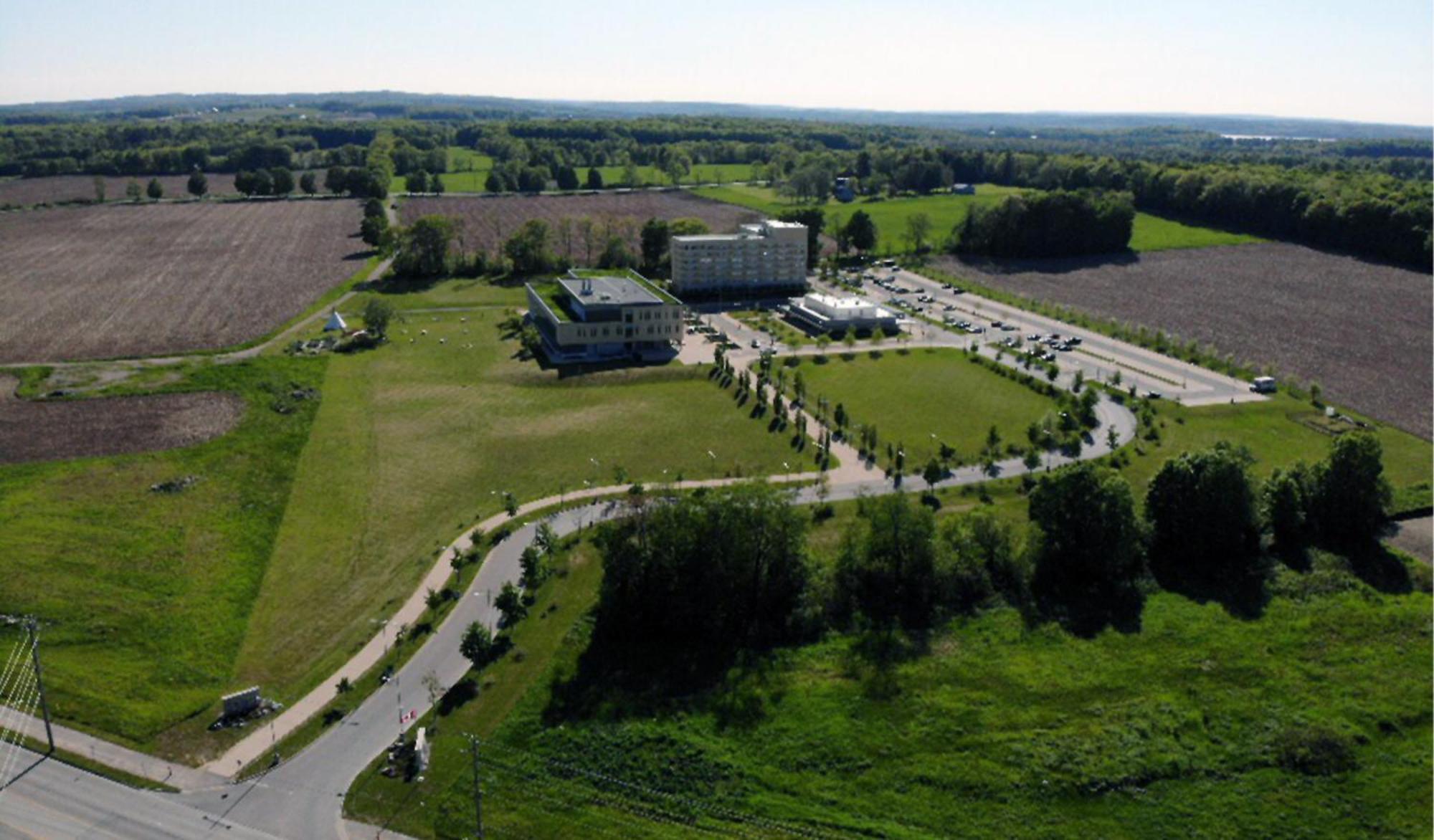 Lakehead University Residence And Conference Centre Orillia Extérieur photo